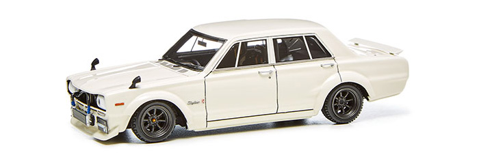 Nissan Skyline 2000 GT-R (PGC10 White)