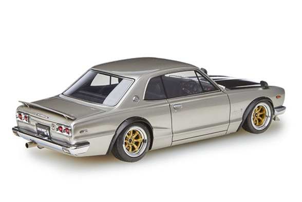 日産オンラインショップ：8月のモデルカー