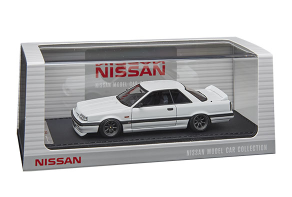 日産オンラインショップ：10月のモデルカー