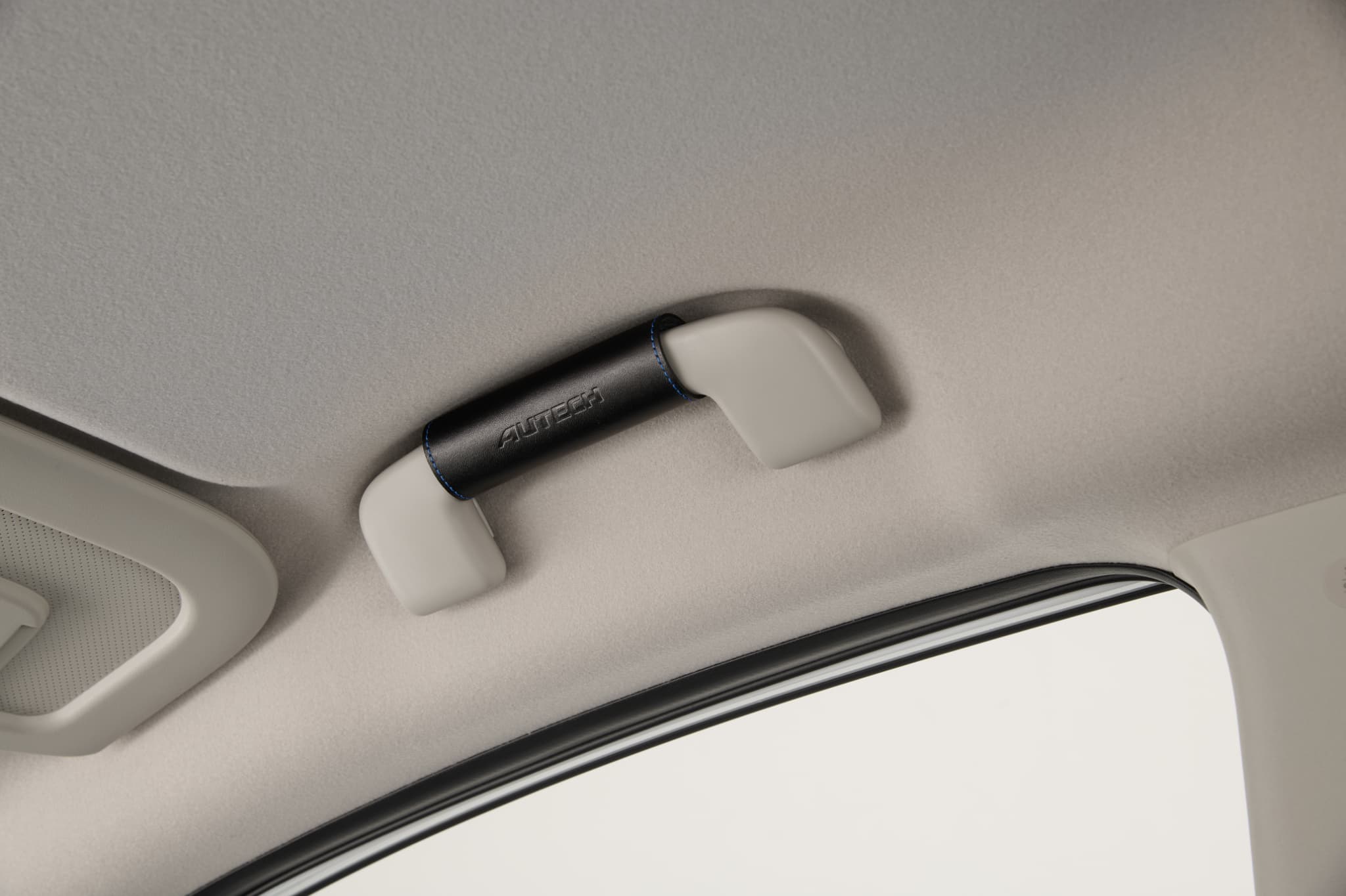 日産オンラインショップ：AUTECH アシストグリップカバー(2個セット)