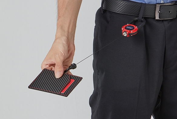 日産オンラインショップ：マグネットカラビナリール