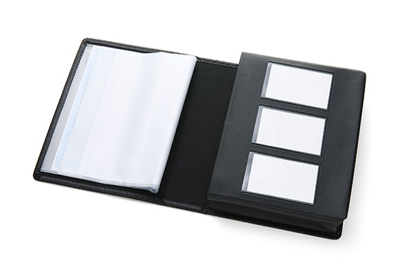 日産オンラインショップ：日産アリア 車検証ケース