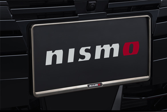 日産オンラインショップ：ナンバープレートリム マットダーククローム